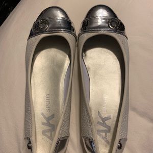 Ann Klein Sport flats 8.5